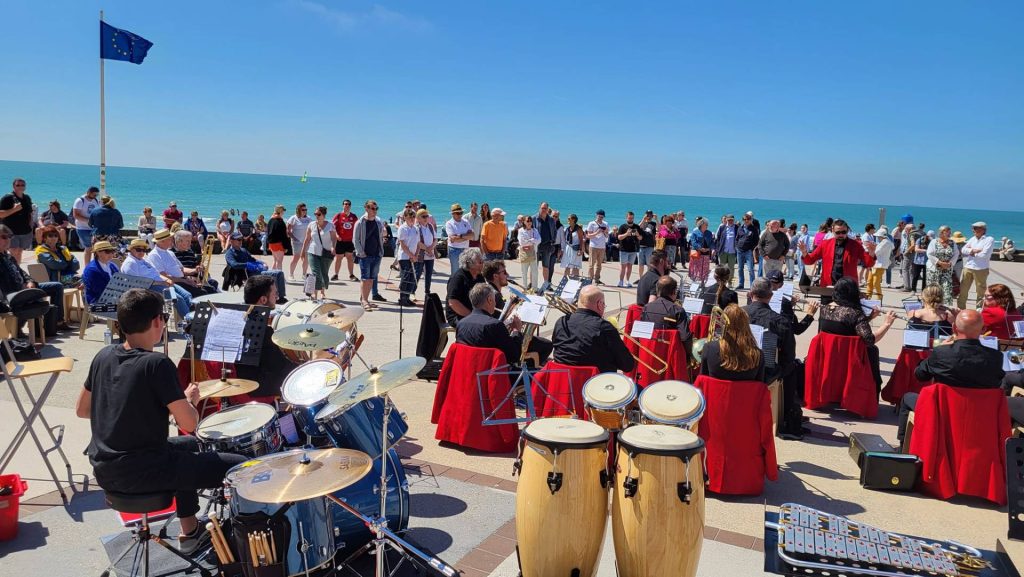 448976498_992074176257812_7186951495656032551_n